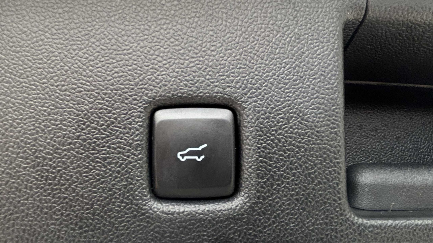 Used Ford Kuga 2022 for sale - 76156348: Photo 34