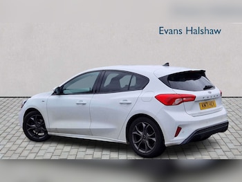 Used Ford Focus 2021 for sale - 78052438: Photo