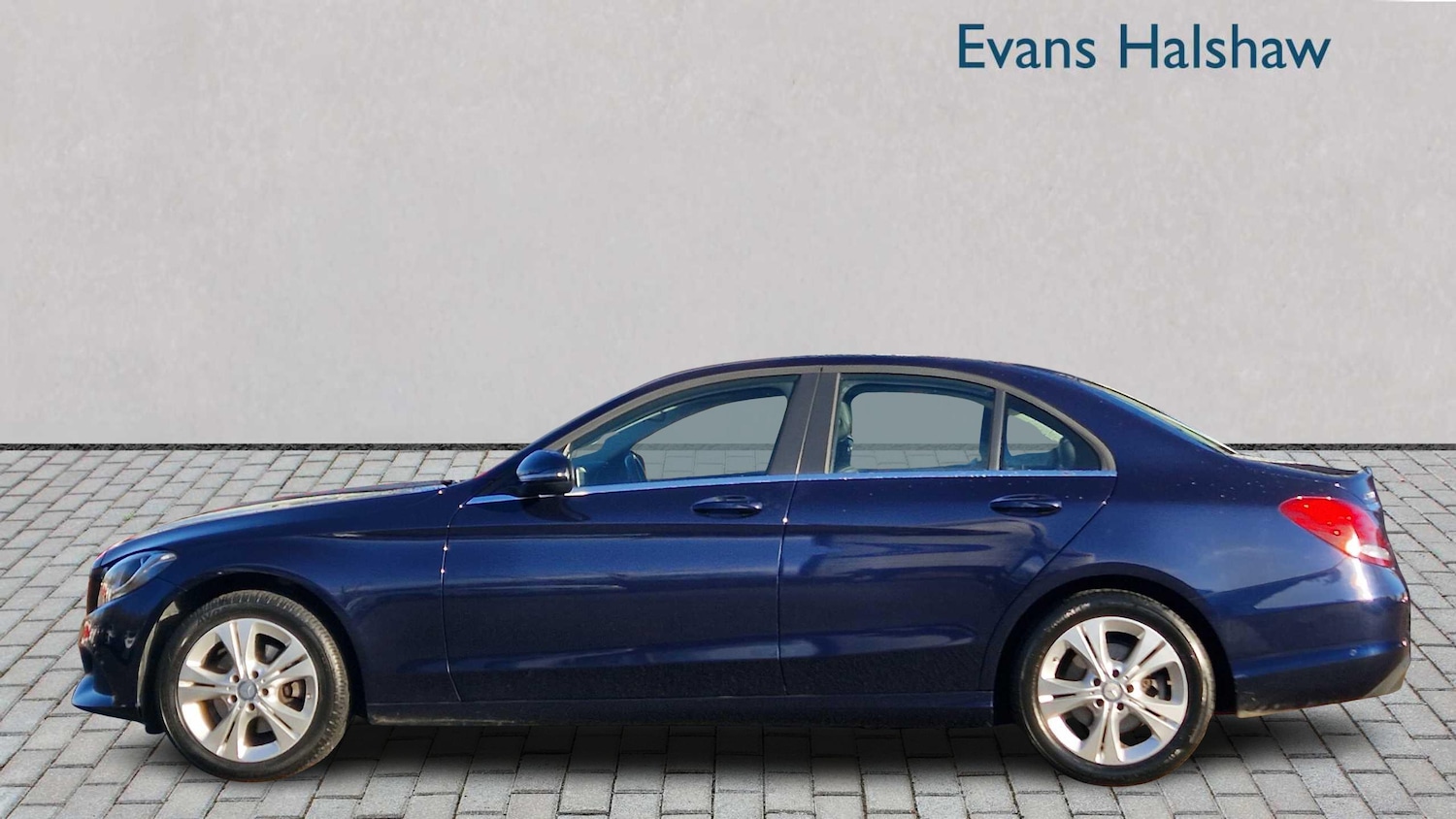 Used Mercedes-Benz C Class 2016 for sale - 76789301: Photo 4