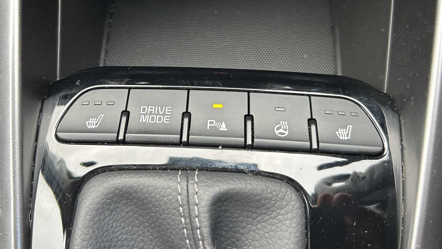 Used Kia Stonic 2023 for sale - 77500339: Photo 19