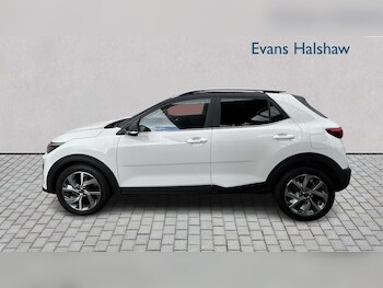 Used Kia Stonic 2023 for sale - 77500339: Photo