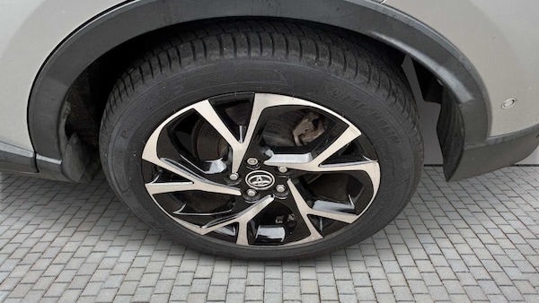 Used Toyota C-HR 2019 for sale - 76156344: Photo 14
