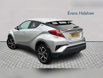 Used Toyota C-HR 2019 for sale - 76156344: Photo