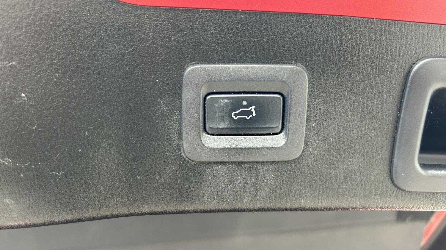 Vehicle 33