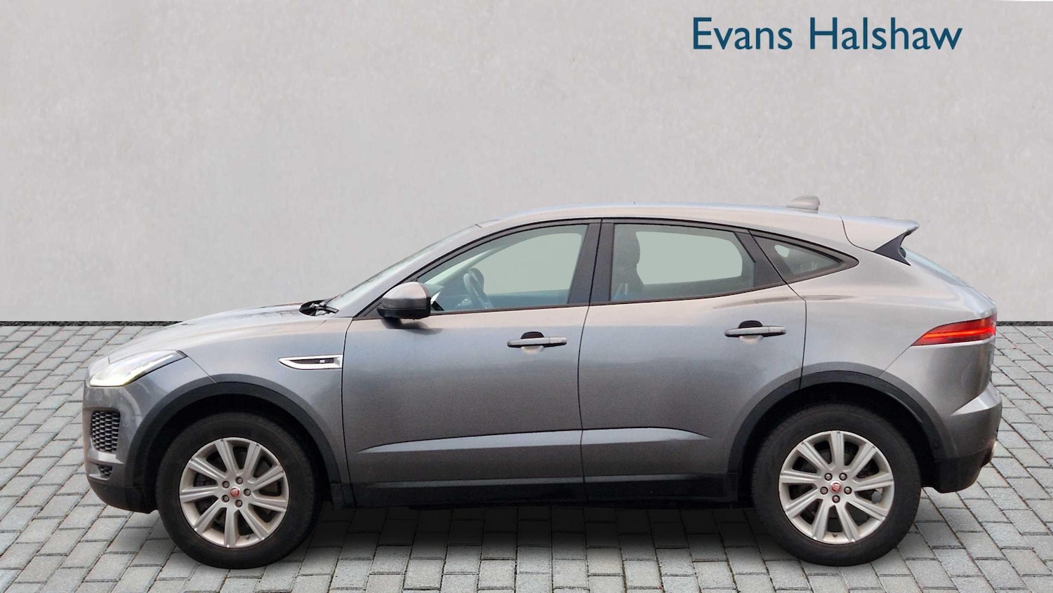 Used Jaguar E-Pace 2018 for sale - 77333918: Photo 5