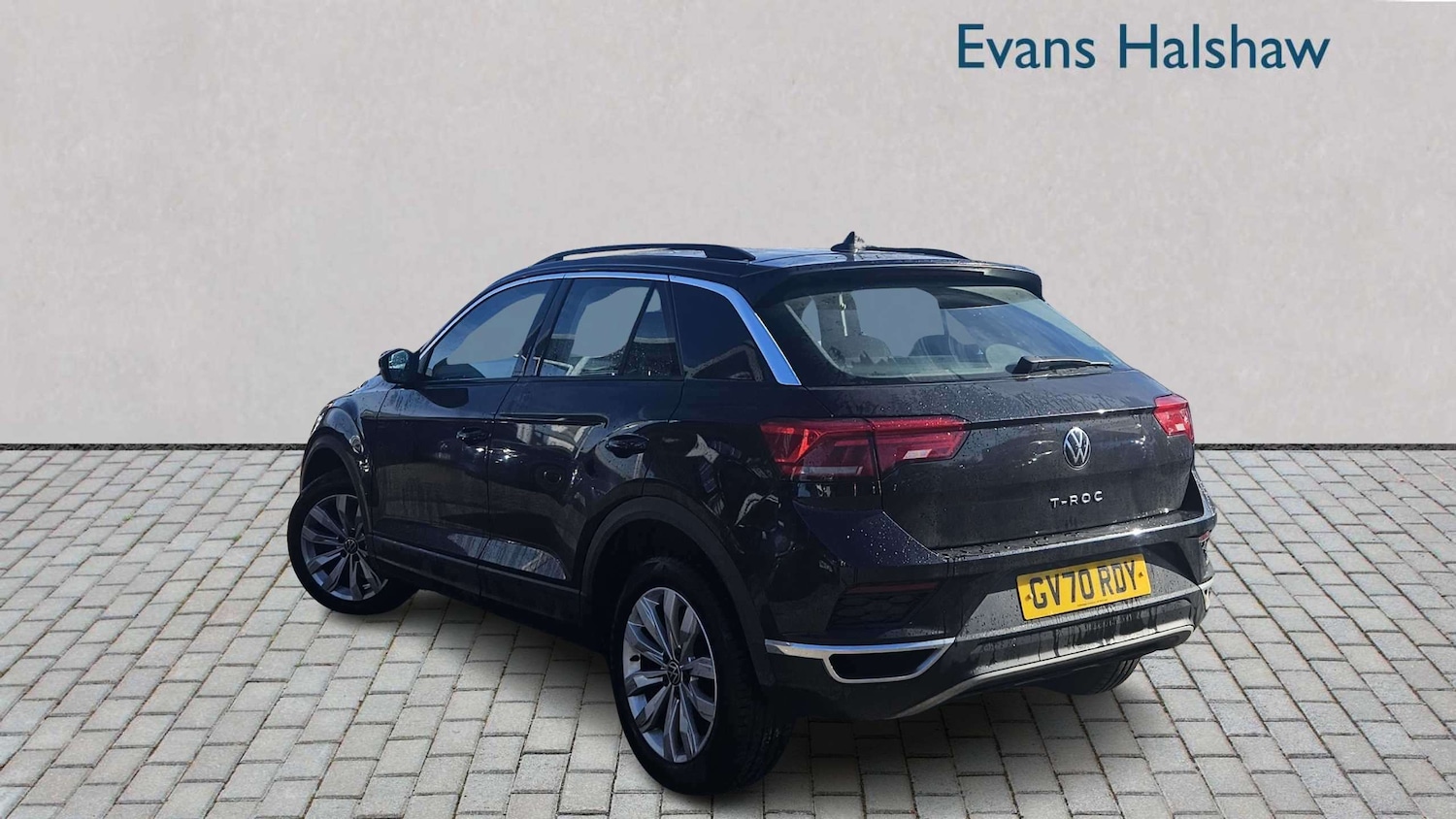 Used Volkswagen T-Roc 2021 for sale - 77726920: Photo 3