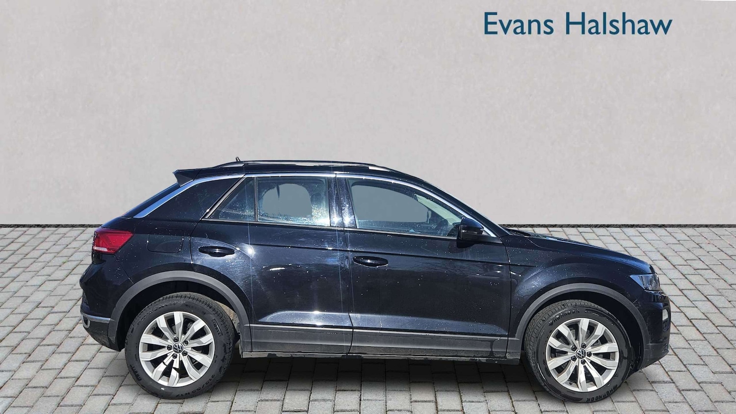 Used Volkswagen T-Roc 2021 for sale - 77726920: Photo 5