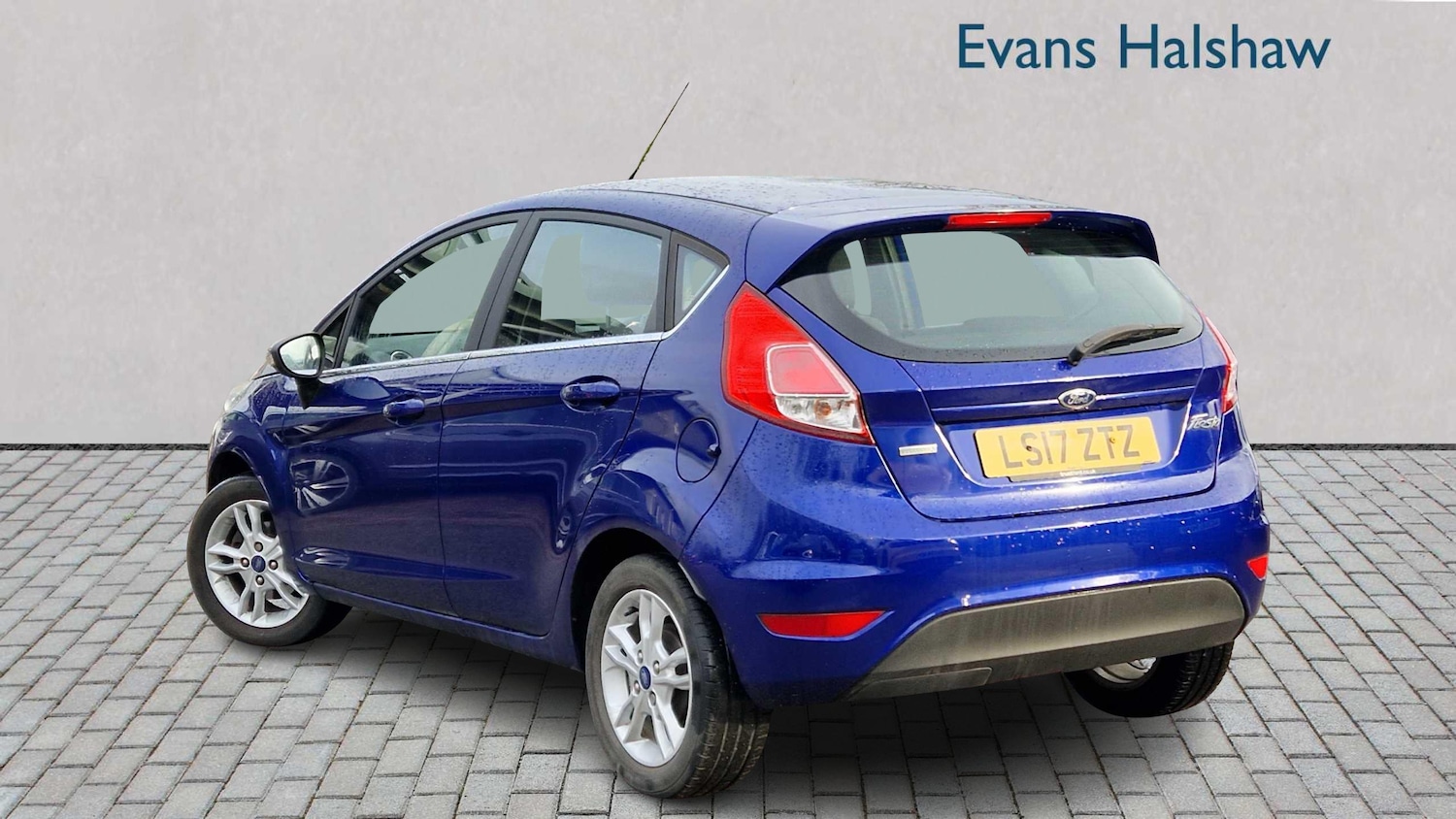 Used Ford Fiesta 2017 for sale - 77308285: Photo 2