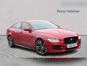 Used Jaguar XE 2016 for sale - 77787021: Photo