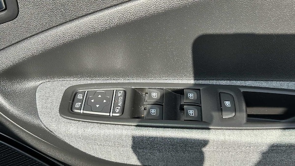 Used Renault Zoe 2020 for sale - 76075263: Photo 30