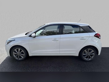 Used Hyundai i20 2016 for sale - 75841857: Photo