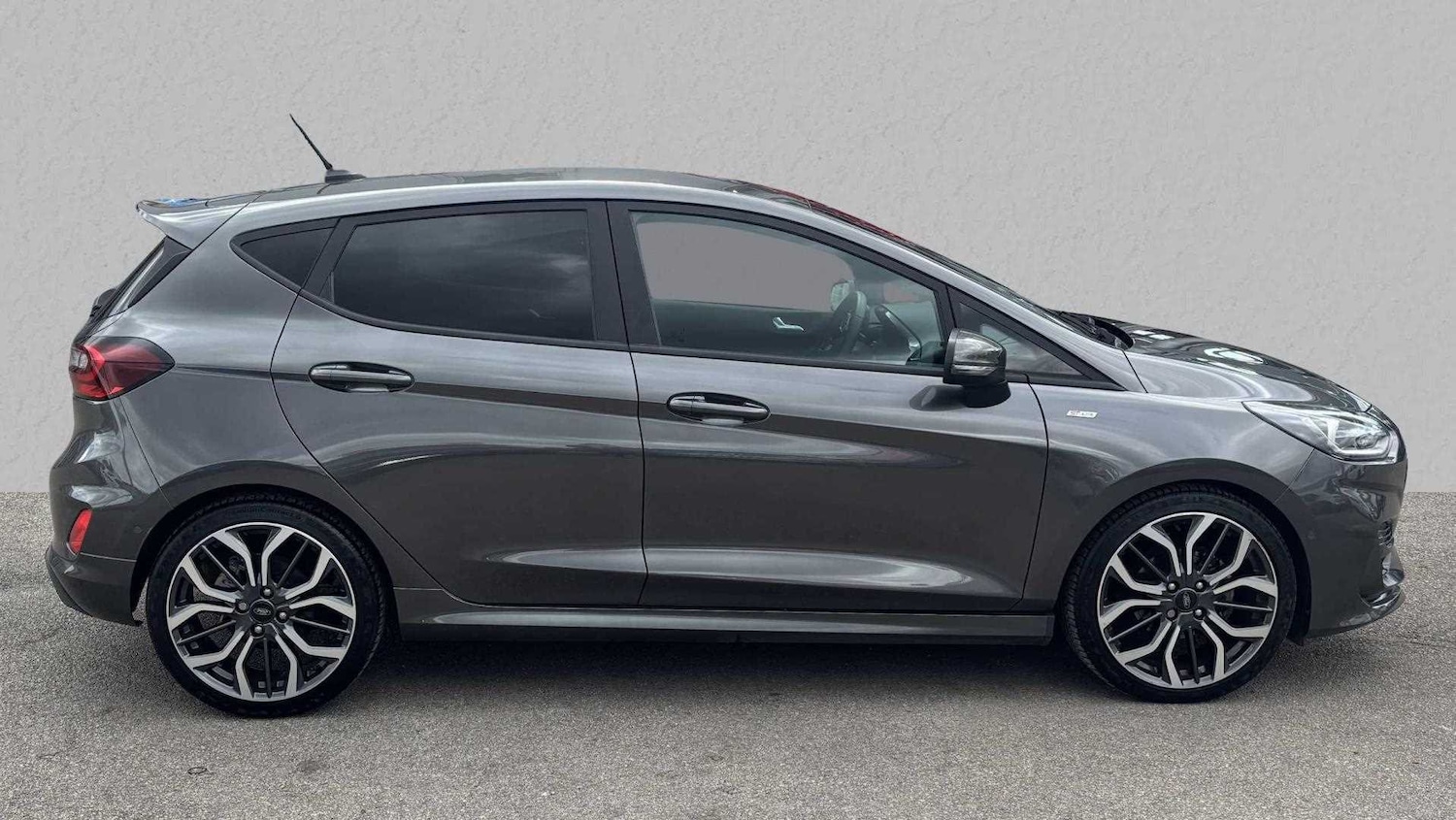 Used Ford Fiesta 2024 for sale - 77000168: Photo 2