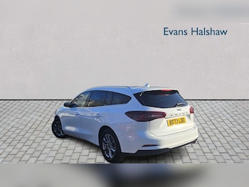 Used Ford Focus 2023 for sale - 76718075: Photo