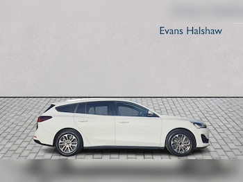 Used Ford Focus 2023 for sale - 76718075: Photo