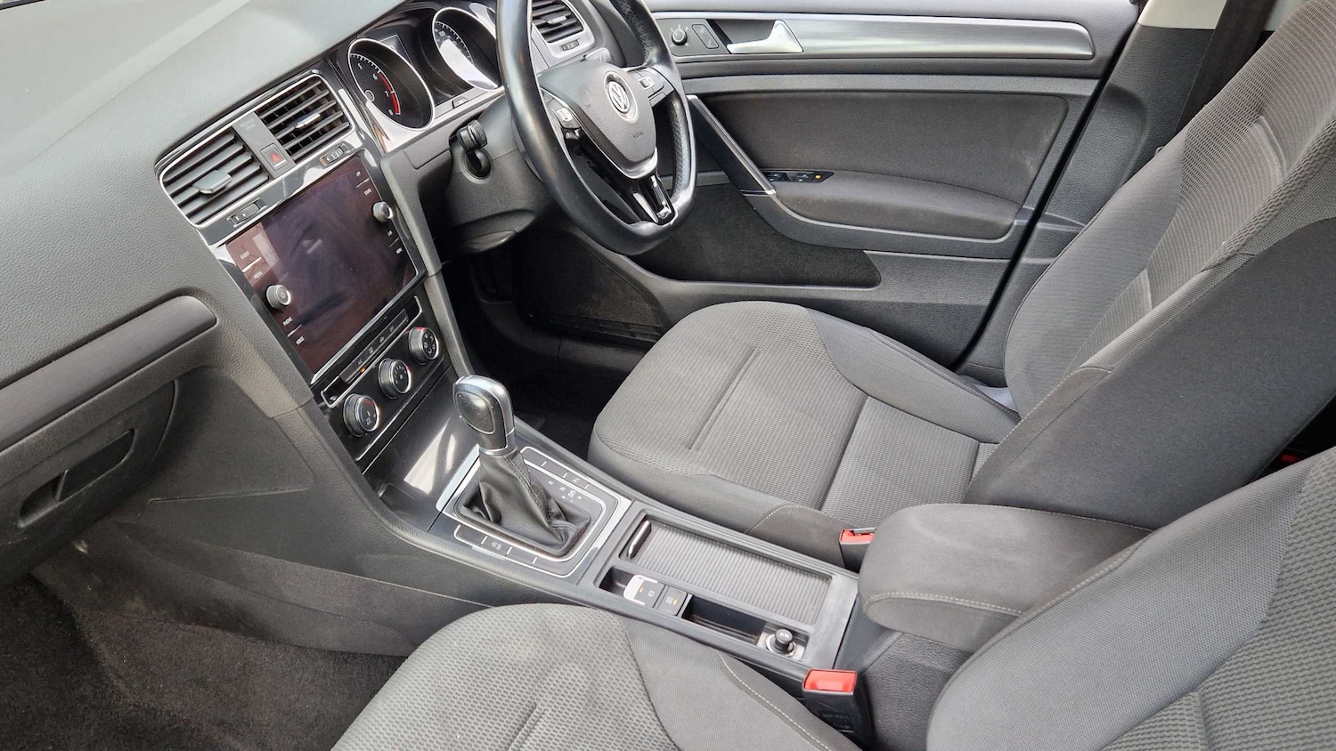 Used Volkswagen Golf 2018 for sale - 76524007: Photo 16