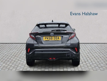 Used Toyota C-HR 2018 for sale - 76967873: Photo