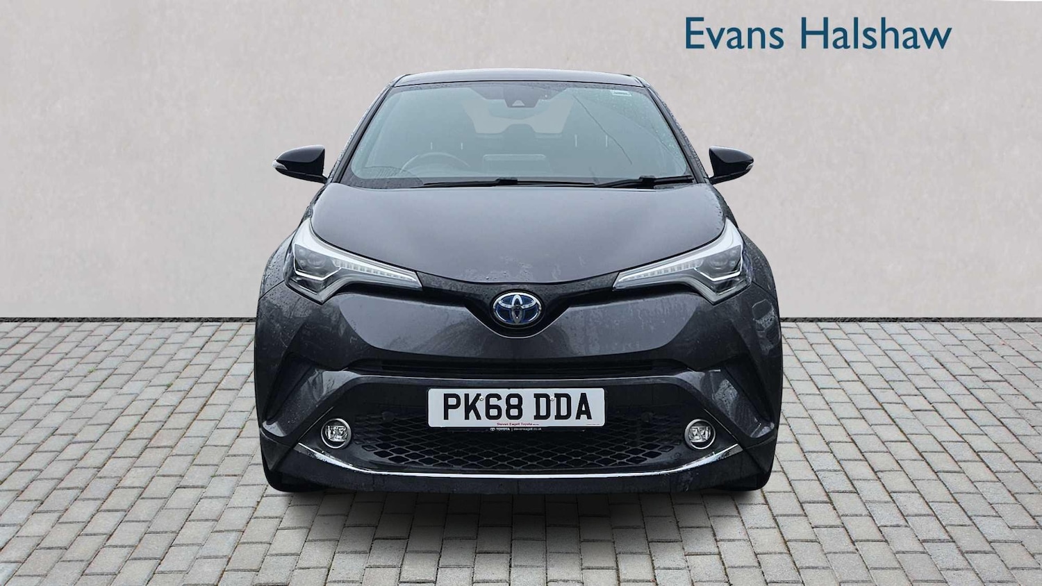 Used Toyota C-HR for sale - 76967873: Photo 4