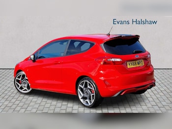 Used Ford Fiesta 2018 for sale - 77827469: Photo