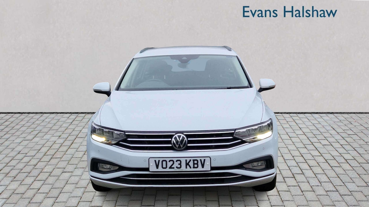 Used Volkswagen Passat 2023 for sale - 77913896: Photo 4