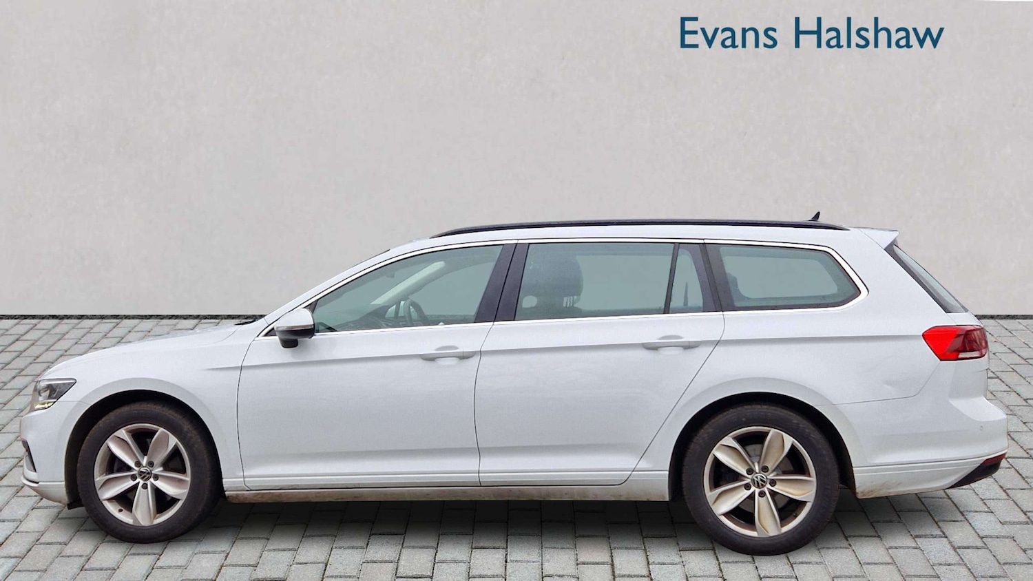 Used Volkswagen Passat 2023 for sale - 77913896: Photo 5