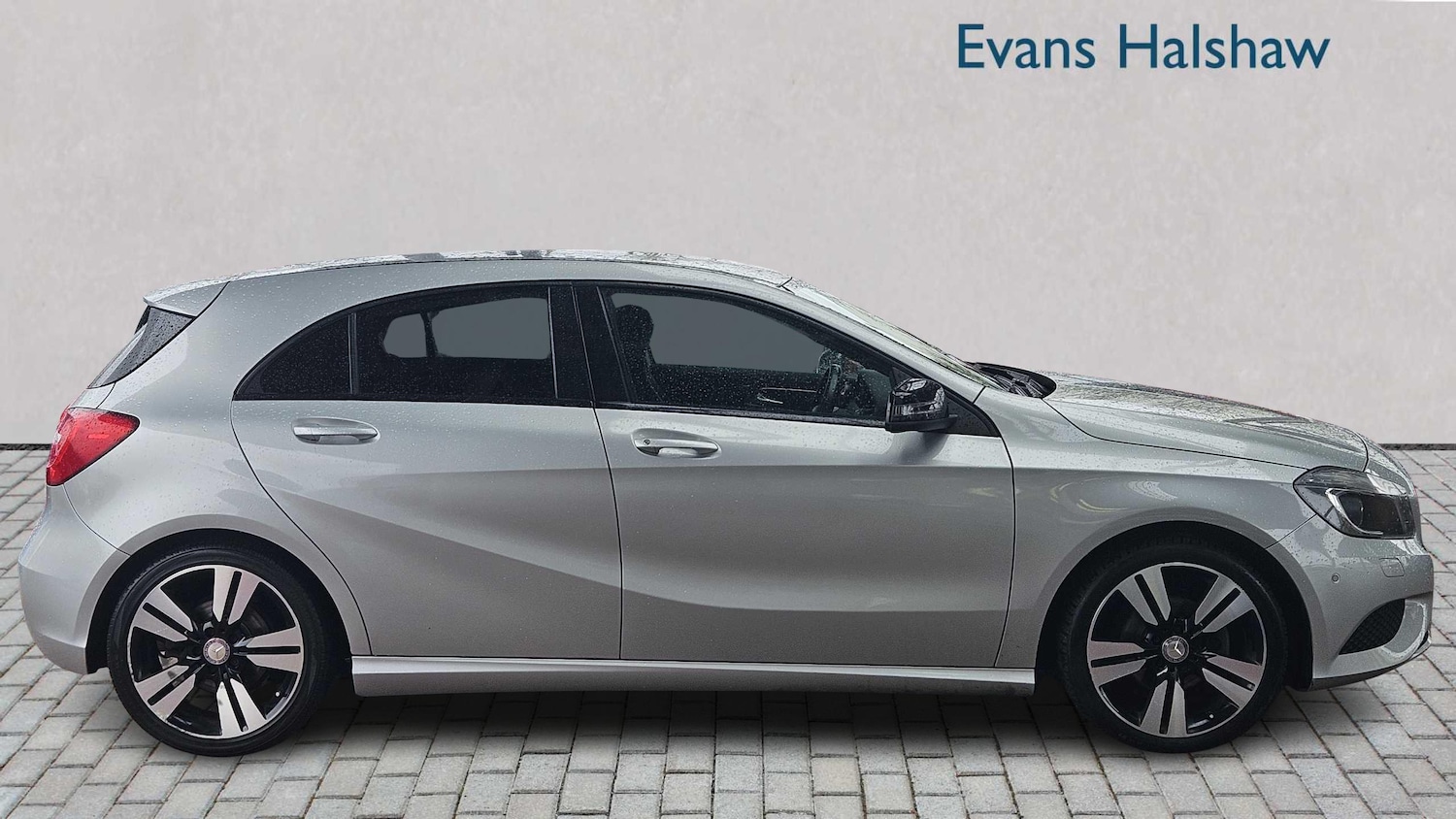 Used Mercedes-Benz A-Class 2014 for sale - 76540700: Photo 4