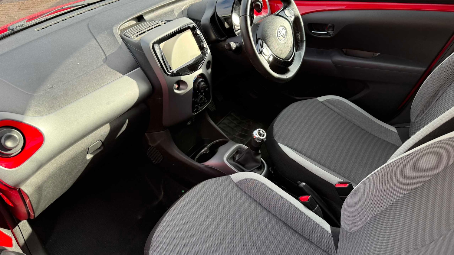 Used Toyota AYGO 2018 for sale - 77147381: Photo 11