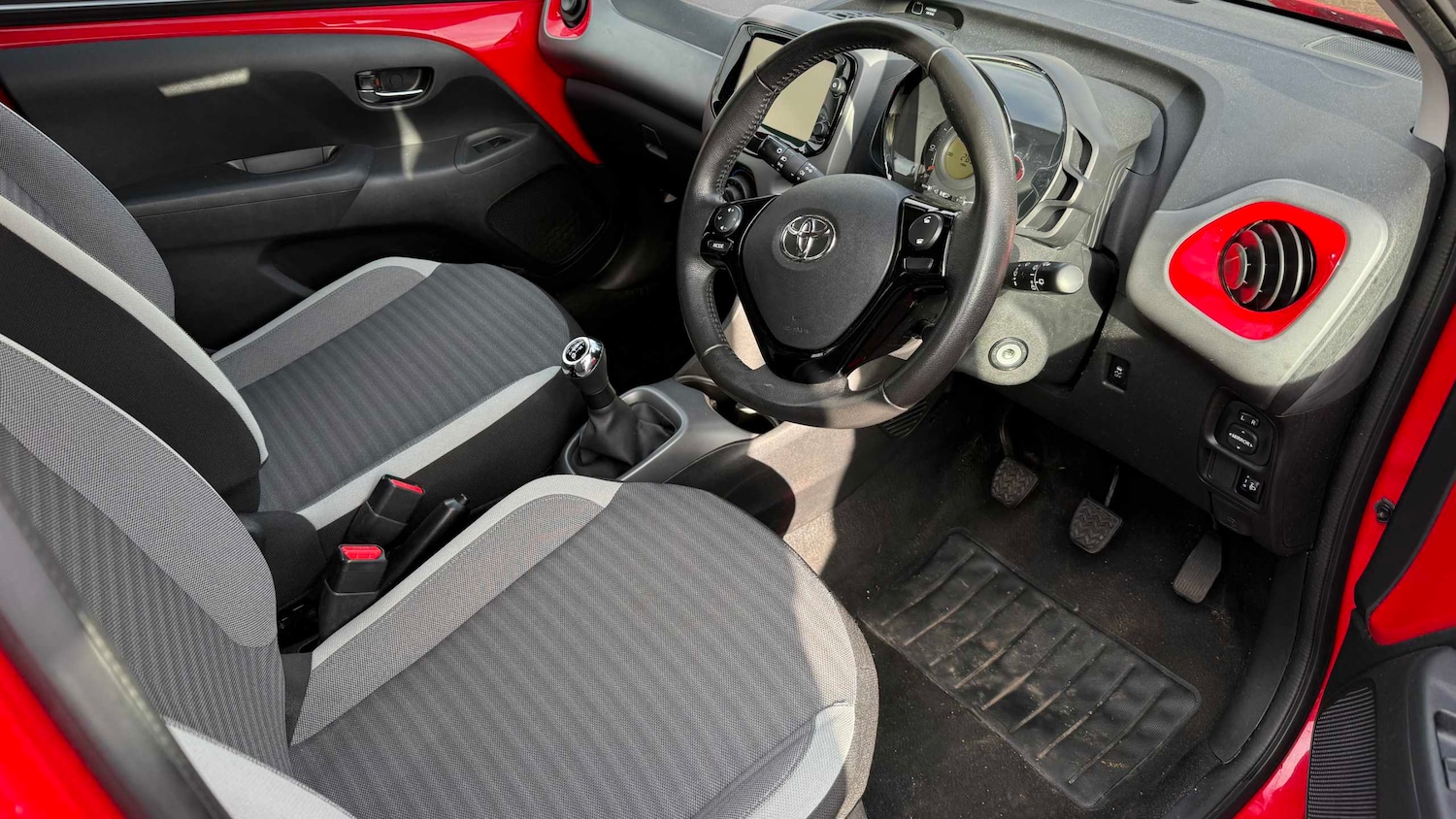 Used Toyota AYGO 2018 for sale - 77147381: Photo 9