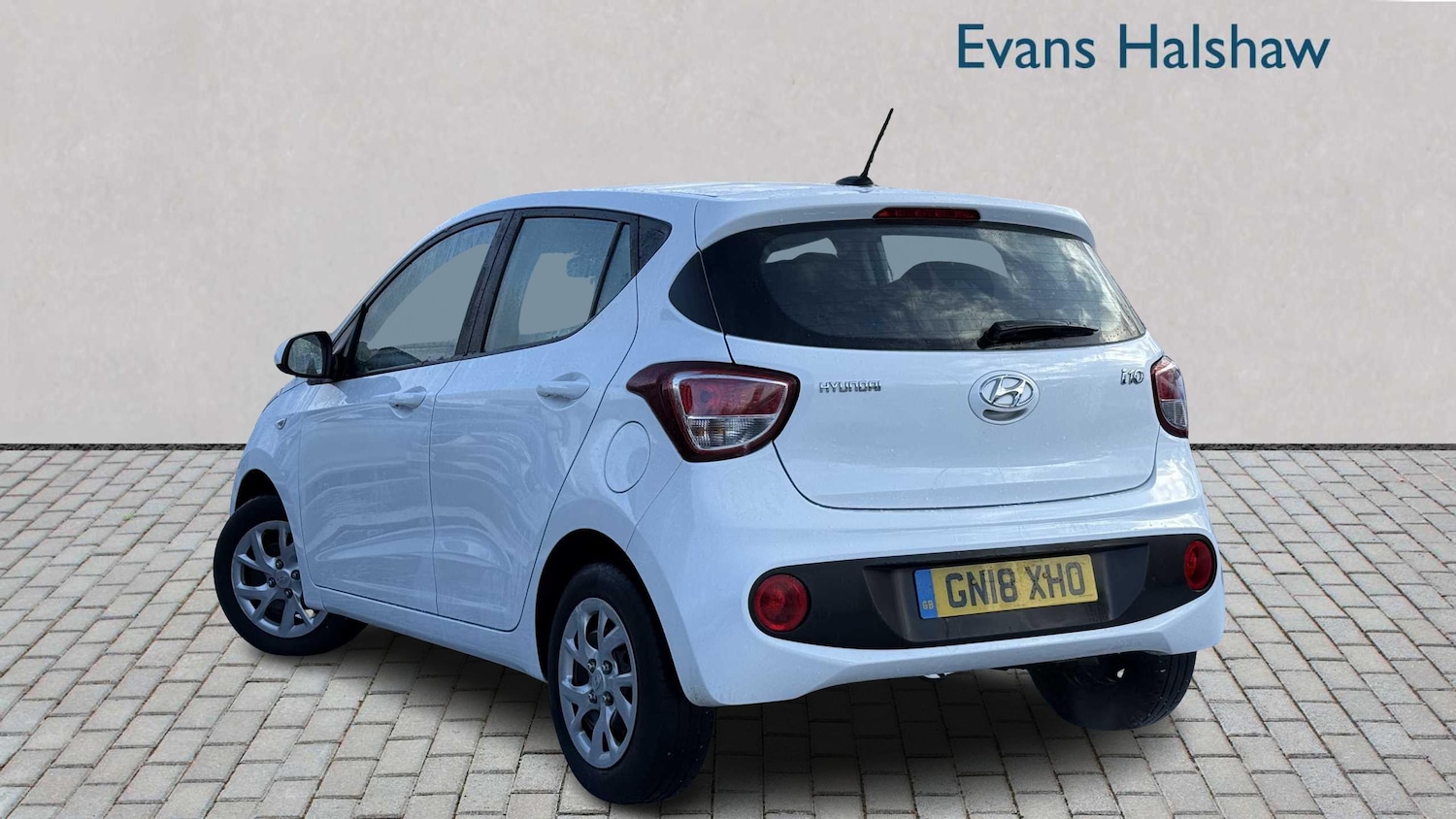 Used Hyundai i10 2018 for sale - 77123561: Photo 3
