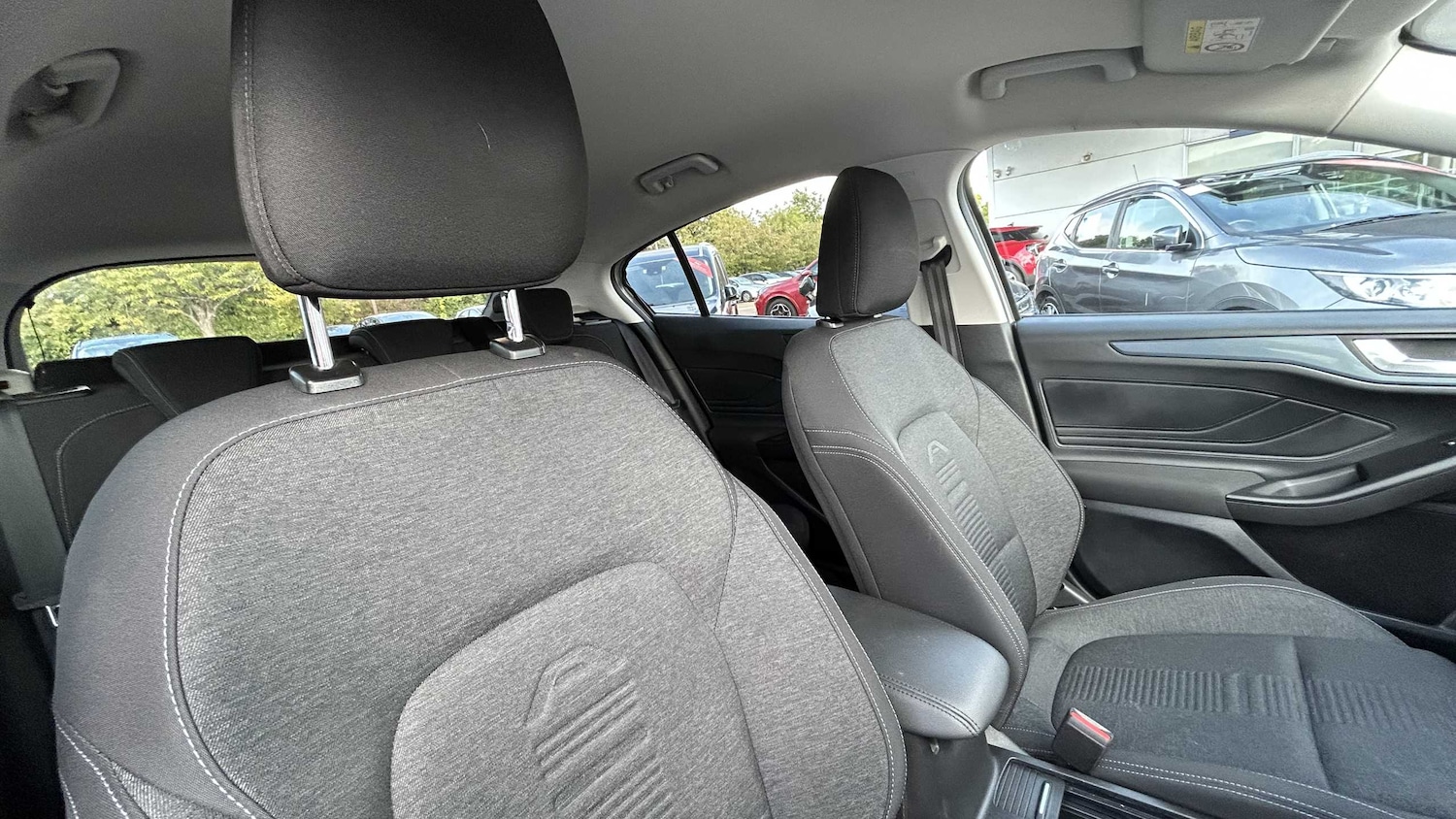 Used Ford Focus 2021 for sale - 76016061: Photo 16