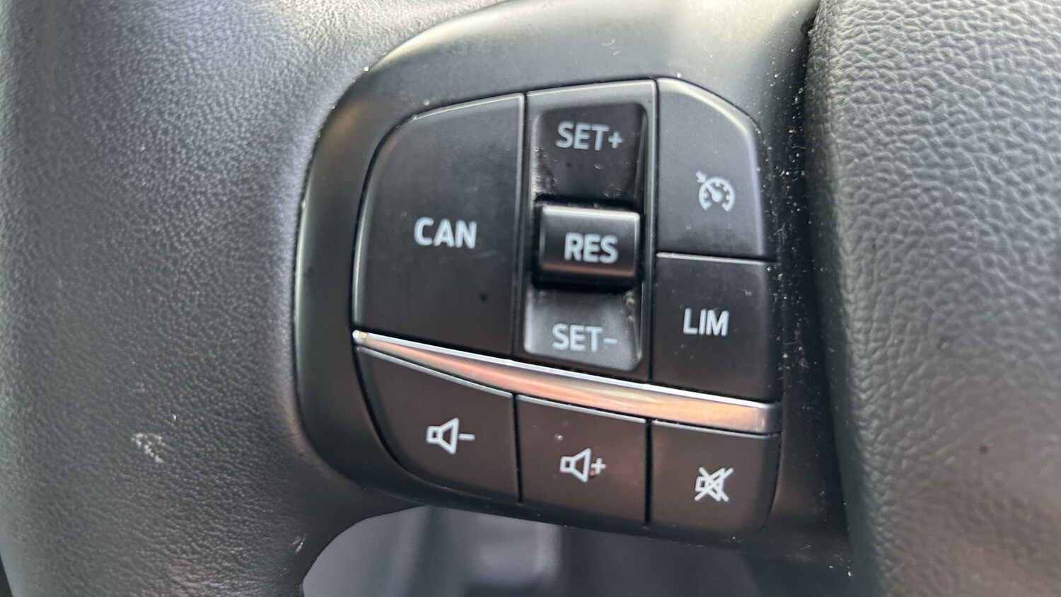 Used Ford Focus 2021 for sale - 76016061: Photo 31