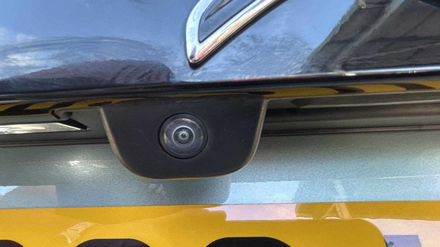 Vehicle 33