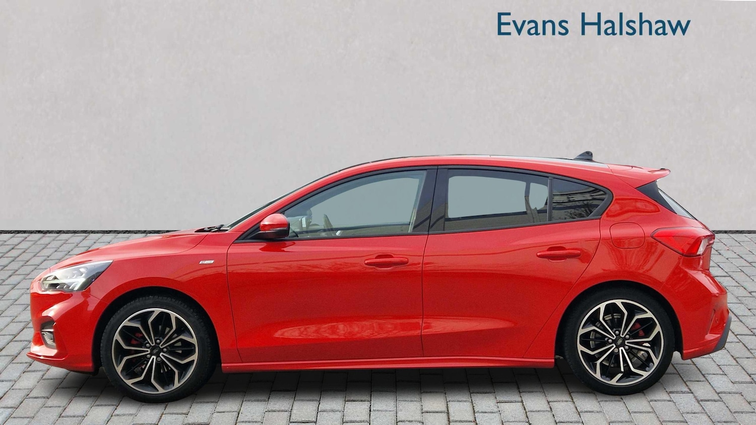 Used Ford Focus 2021 for sale - 76529216: Photo 4