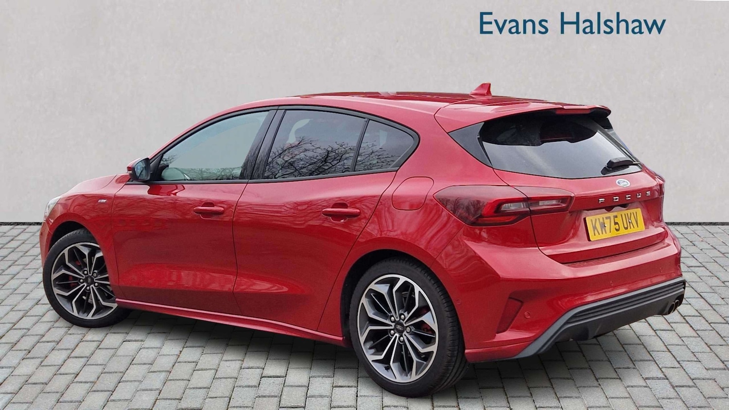 Used Ford Focus 2025 for sale - 77996085: Photo 2