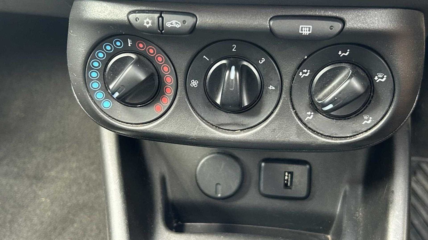 Used Vauxhall Corsa 2019 for sale - 76421110: Photo 22