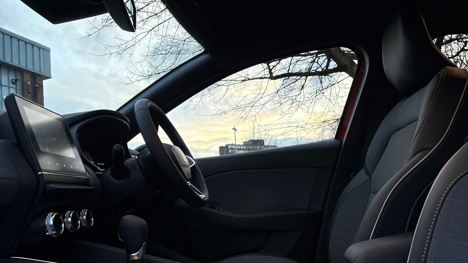 Used Renault Clio 2025 for sale - 77514424: Photo 12