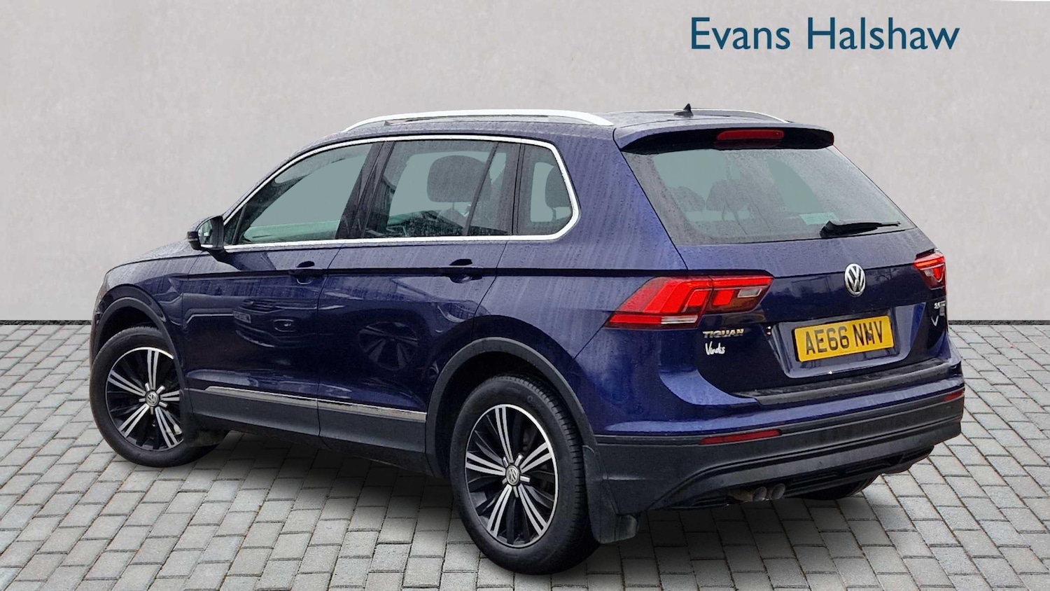 Used Volkswagen Tiguan 2016 for sale - 77308470: Photo 3