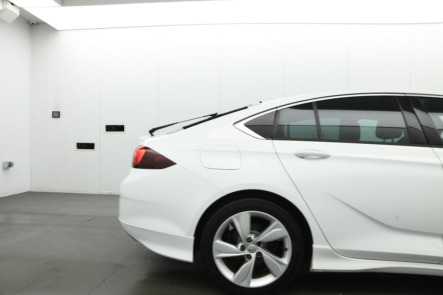 Used Vauxhall Insignia 2018 for sale - 77668613: Photo 6