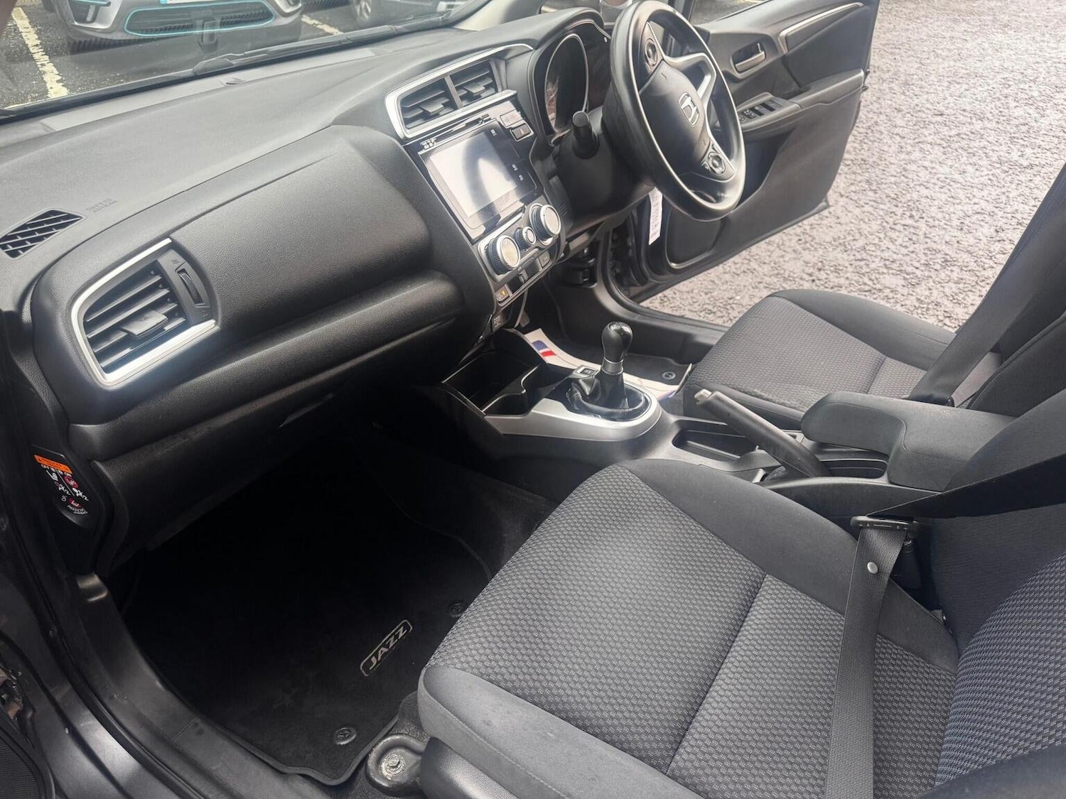 Used Honda Jazz 2017 for sale - 76530977: Photo 10