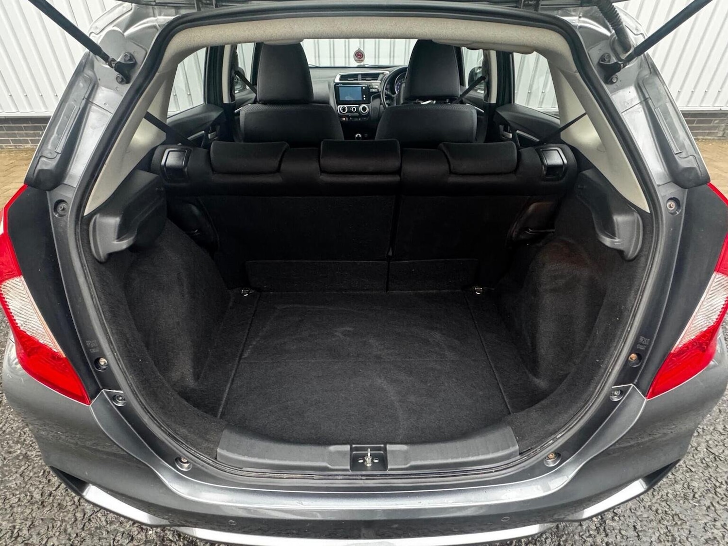 Used Honda Jazz 2017 for sale - 76530977: Photo 15