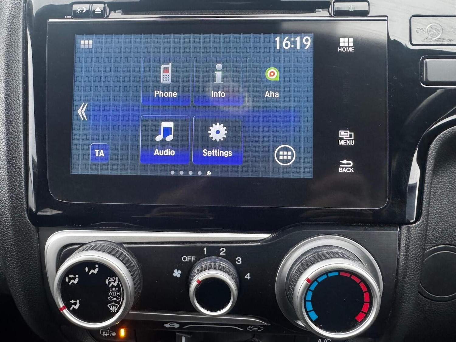 Used Honda Jazz 2017 for sale - 76530977: Photo 16