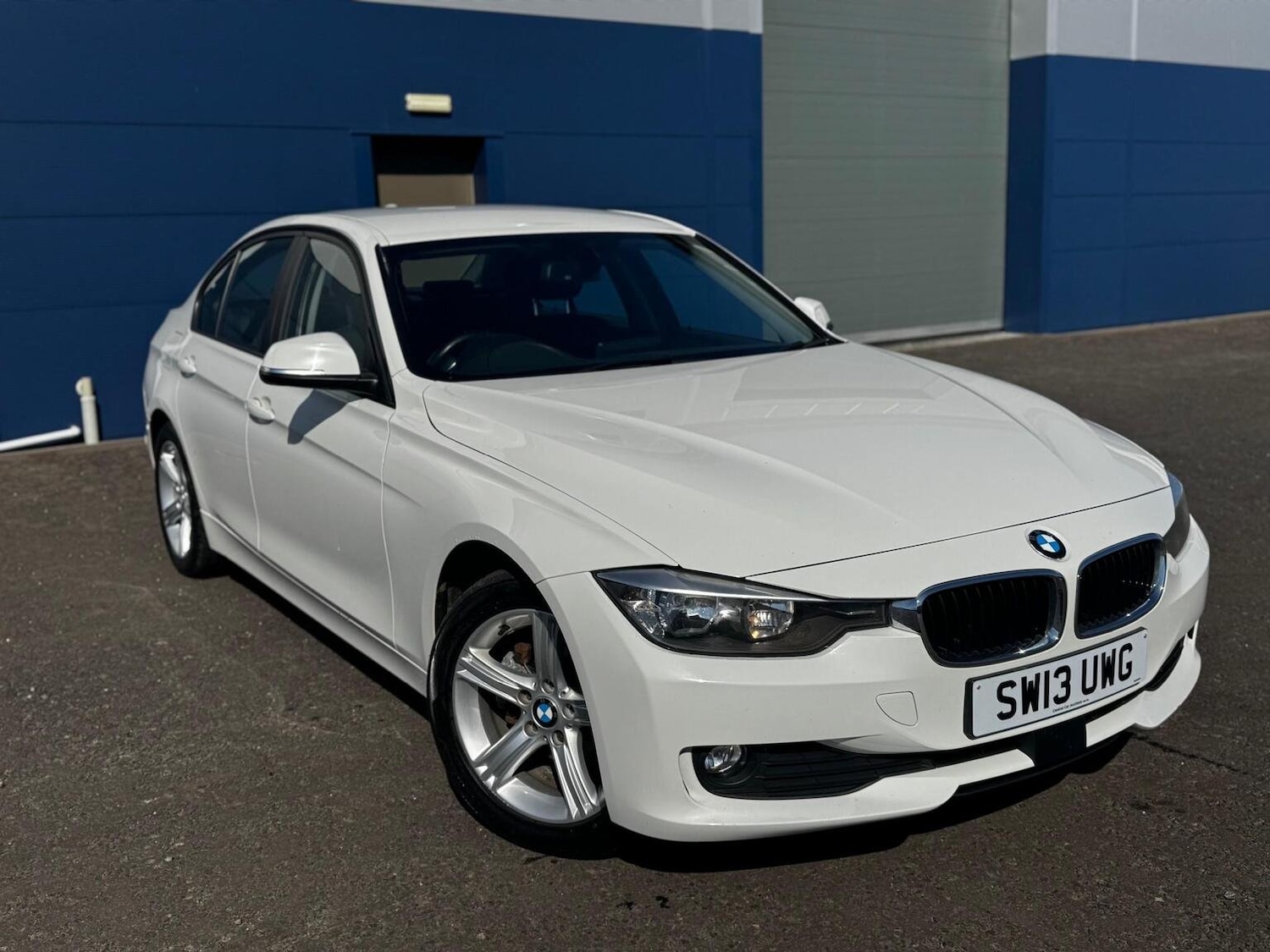 Used BMW 3 Series 2013 for sale - 76530944: Photo 2