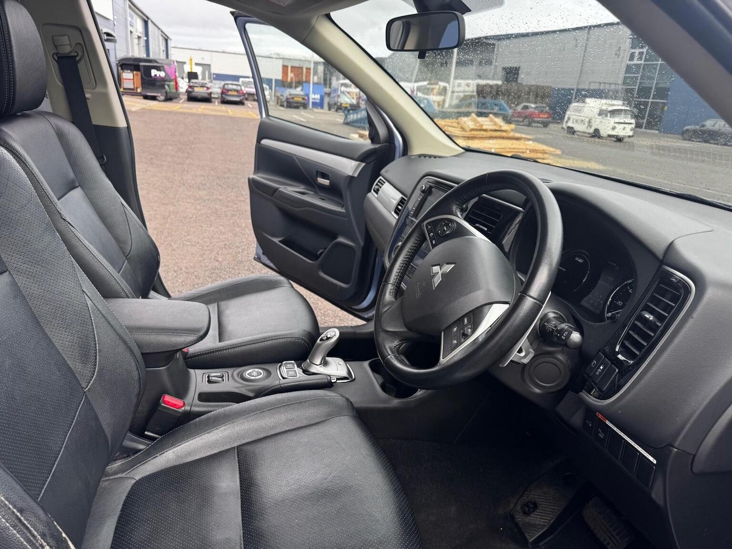 Used Mitsubishi Outlander 2015 for sale - 76530978: Photo 9