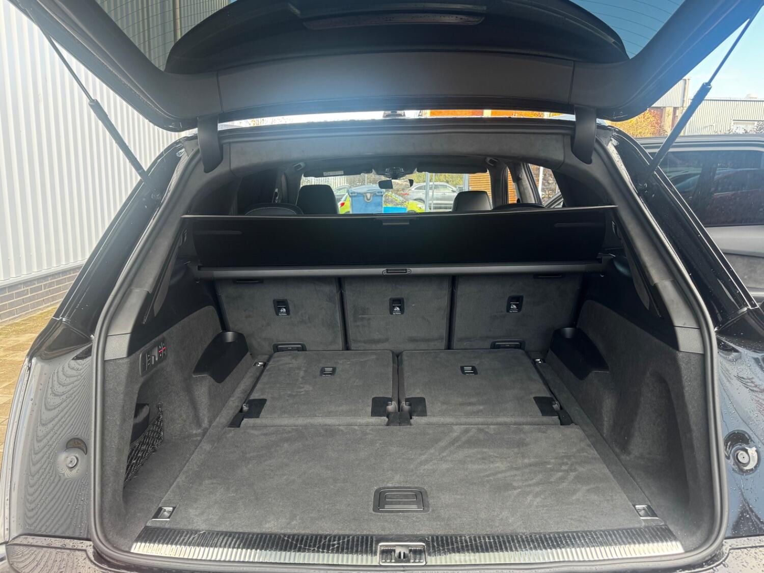 Used Audi Q7 2019 for sale - 76769605: Photo 25