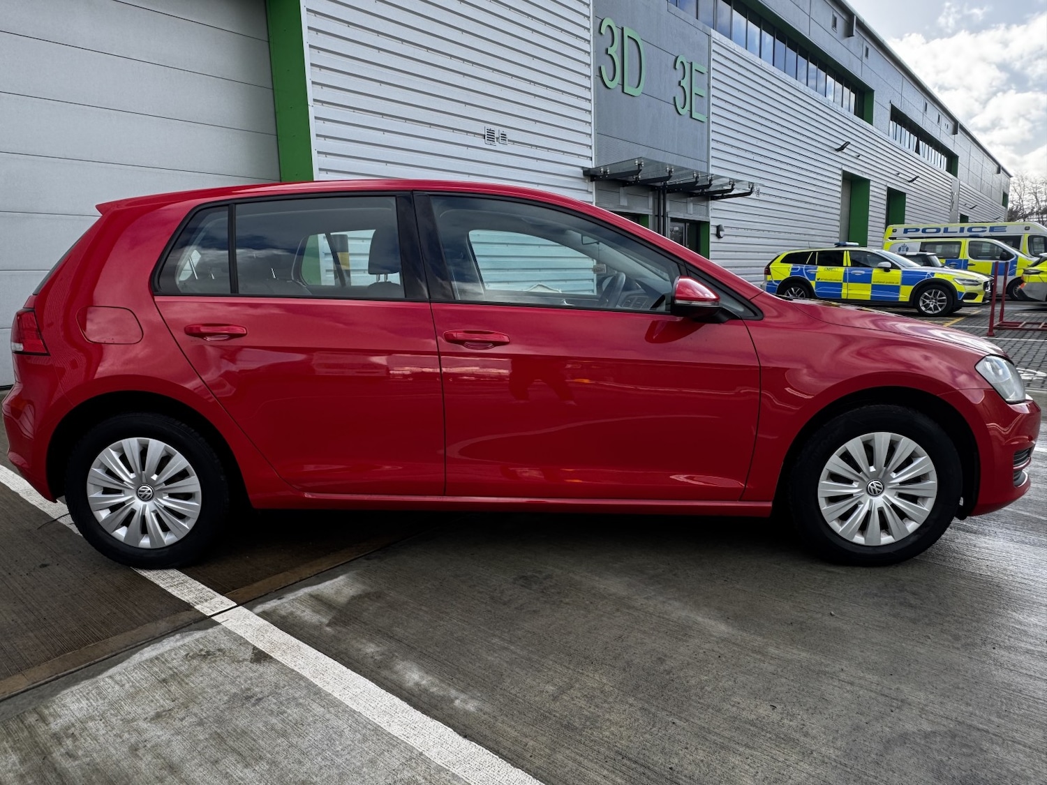 Used Volkswagen Golf 2015 for sale - 77837039: Photo 9