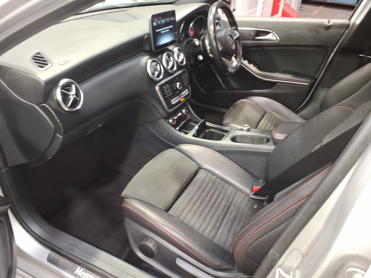 Used Mercedes-Benz A-Class 2017 for sale - 77572771: Photo 13