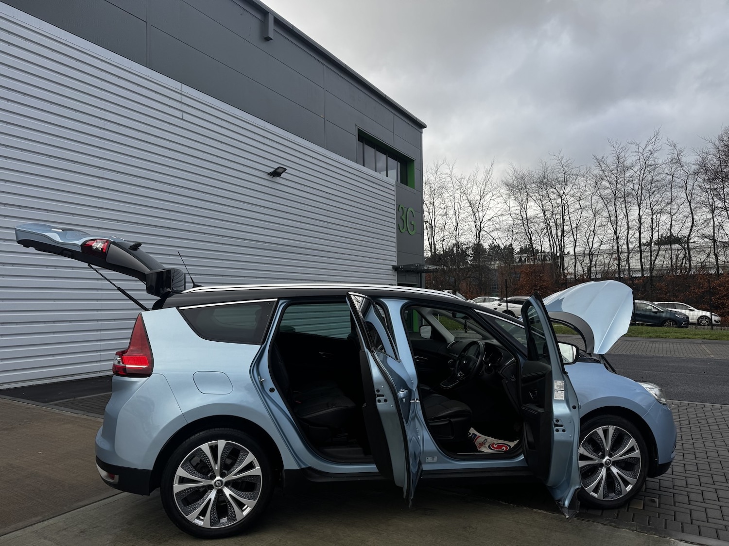 Used Renault Grand Scenic 2017 for sale - 77129483: Photo 14