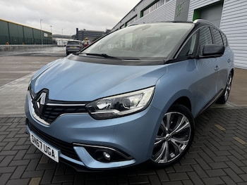 Used Renault Grand Scenic 2017 for sale - 77129483: Photo
