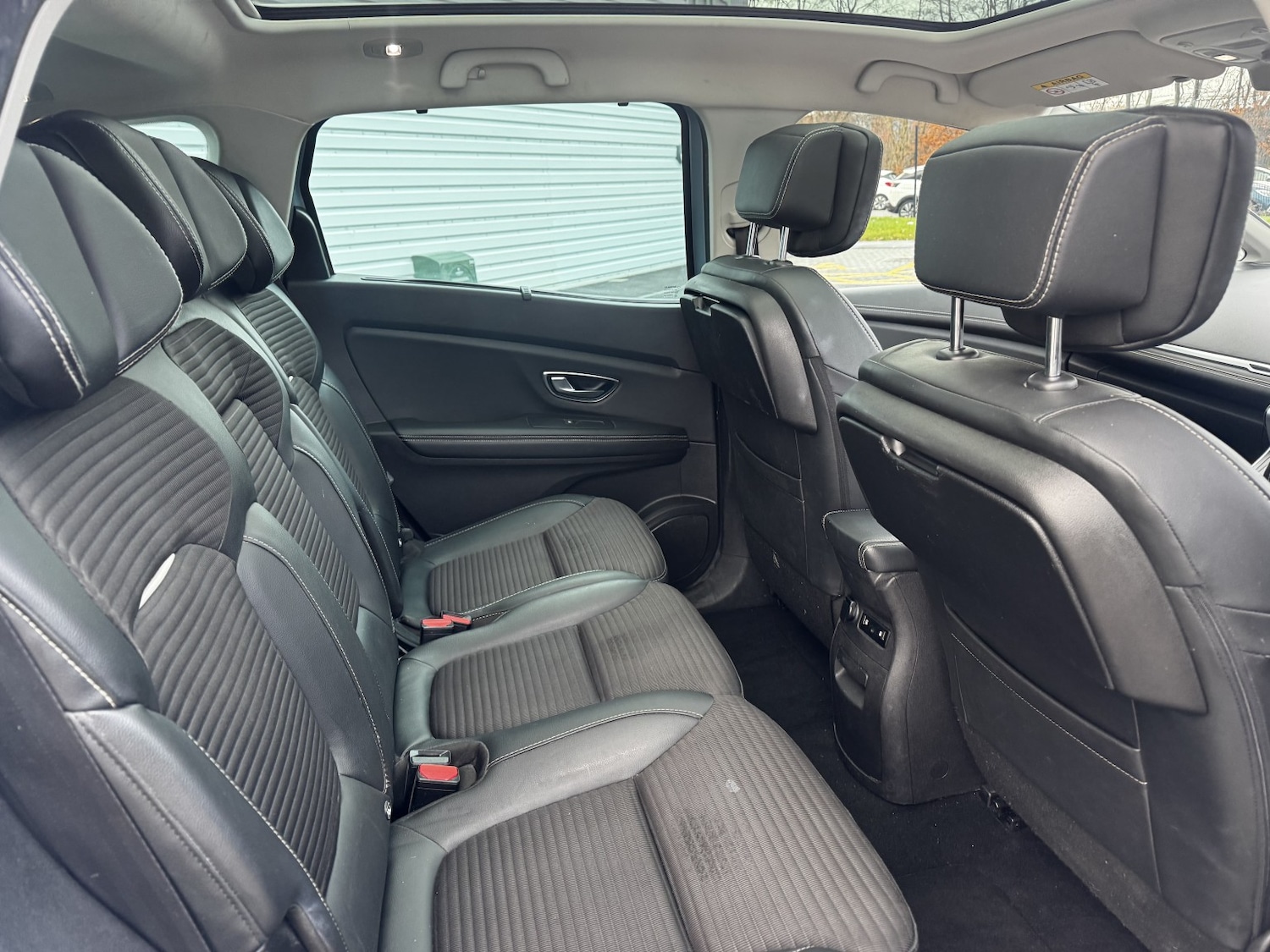 Used Renault Grand Scenic 2017 for sale - 77129483: Photo 8