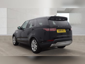Used Land Rover Discovery 2018 for sale - 79439207: Photo