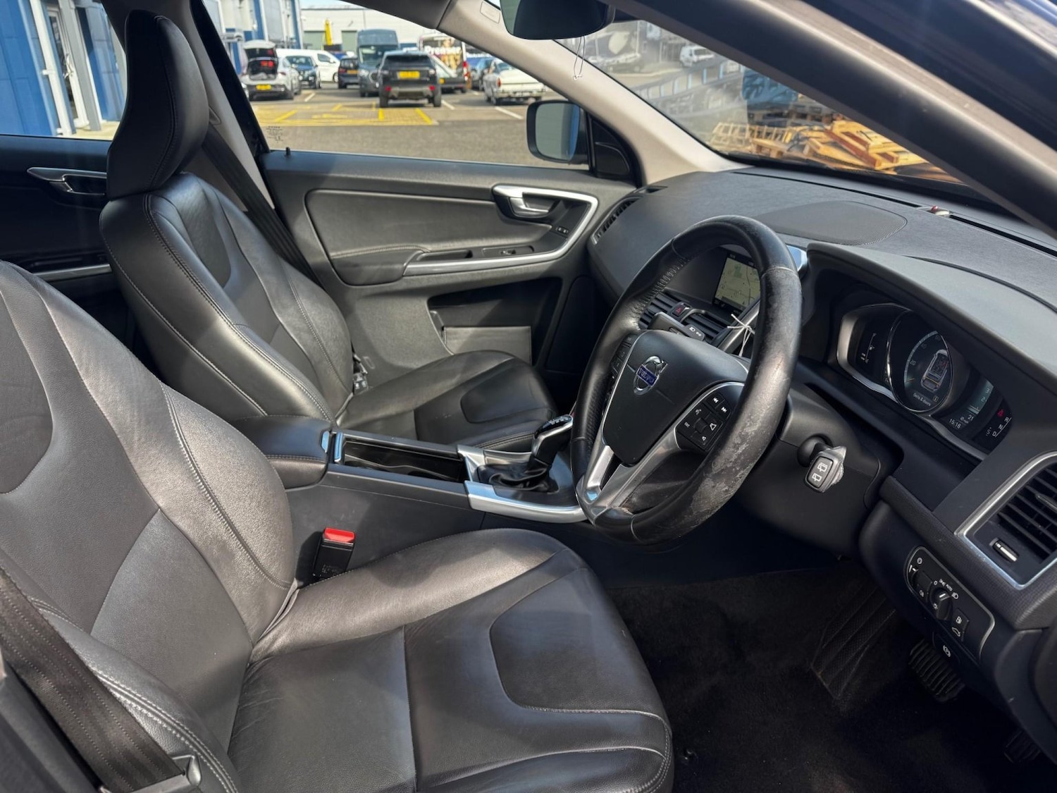 Used Volvo XC60 2016 for sale - 76530960: Photo 11